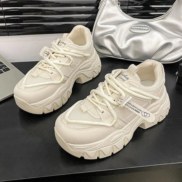 Spring and Autumn's new ultra high thick soled and ultra soft height increasing shoes