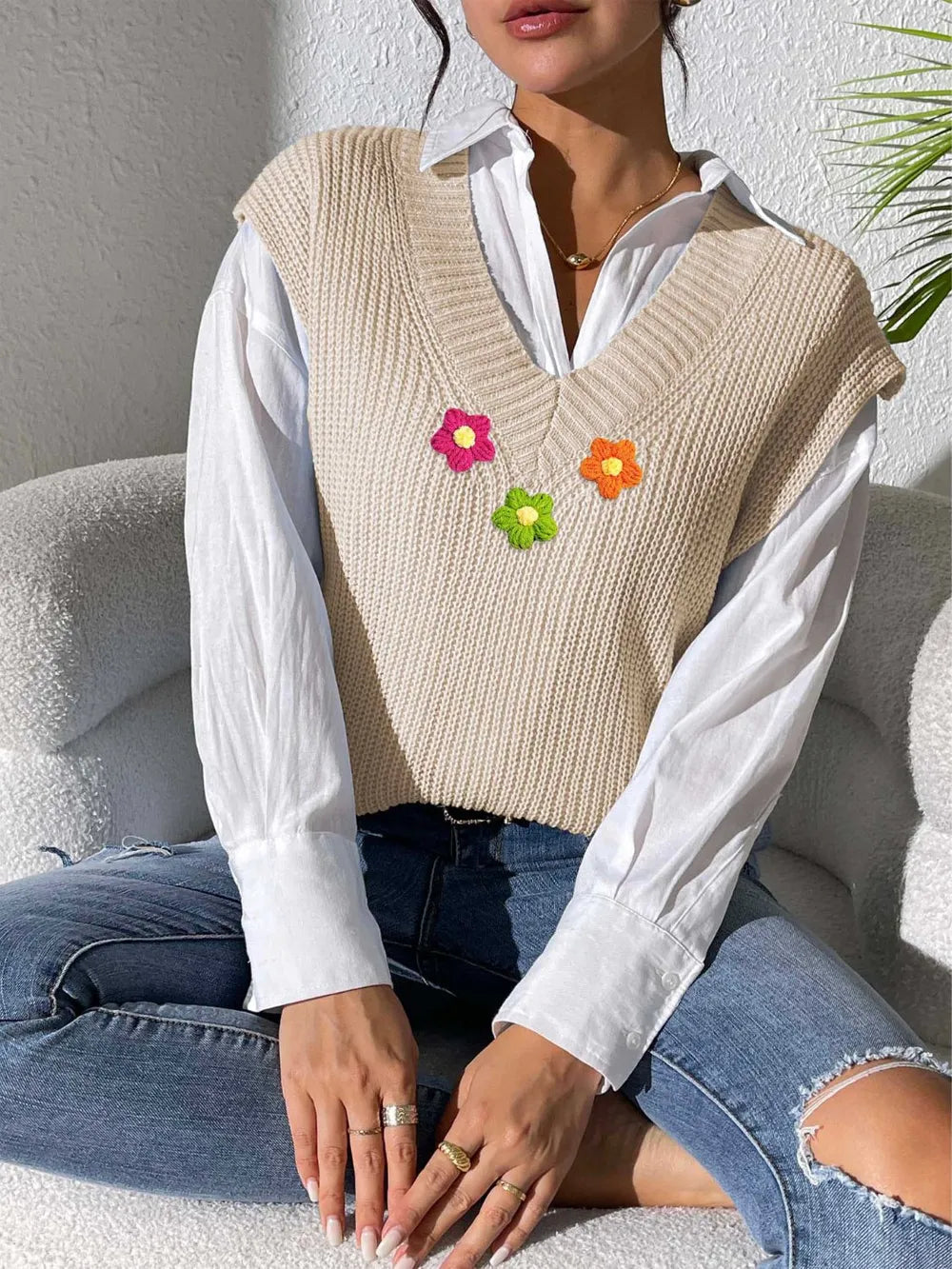 Spring and Autumn V-neck Simple Vest Hand Hook Flower Splicing Machine Woven Sweater Clip