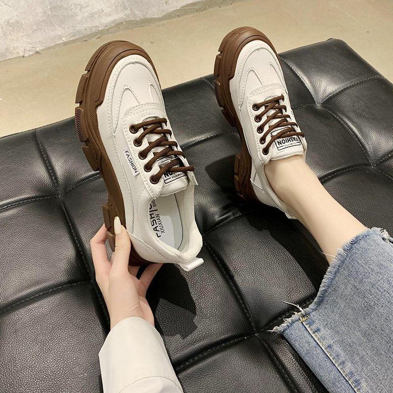 Spring Summer Lace-up White Women Flat Leather Shoes White Board Casual Shoes Women Sneakers Casual Everyday Walking Fashionable Shoes