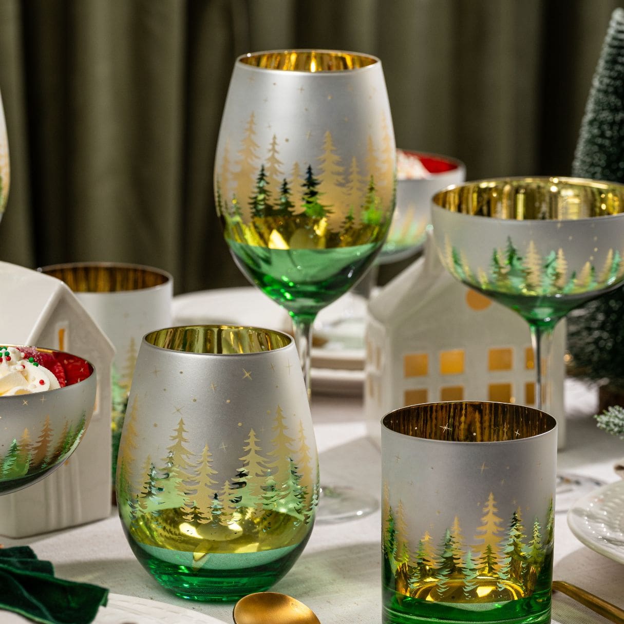 Green Pine Tree Wine Glasses Jersey Art Glass