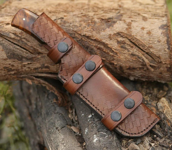 Sting Damascus Hunting Knife with Rosewood Handle - Gifts for You 'n Me