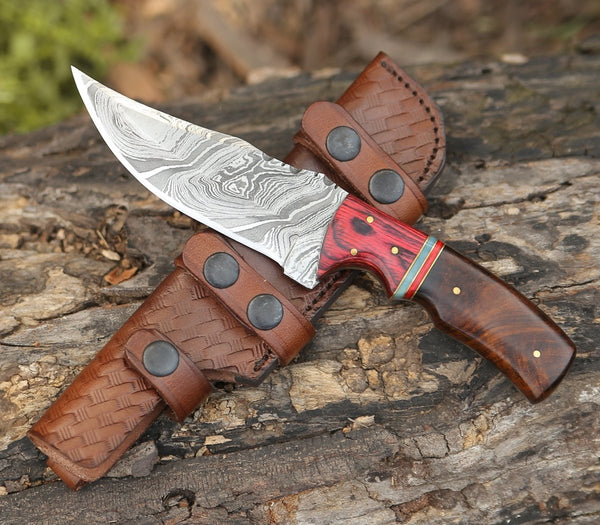 Sting Damascus Hunting Knife with Rosewood Handle