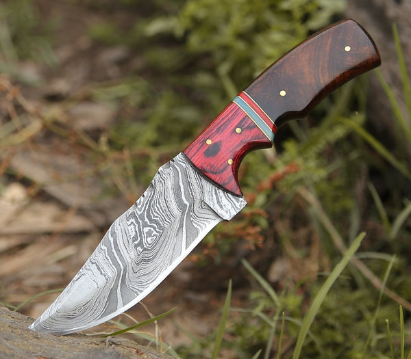 Sting Damascus Hunting Knife with Rosewood Handle