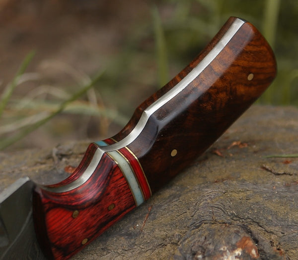 Sting Damascus Hunting Knife with Rosewood Handle