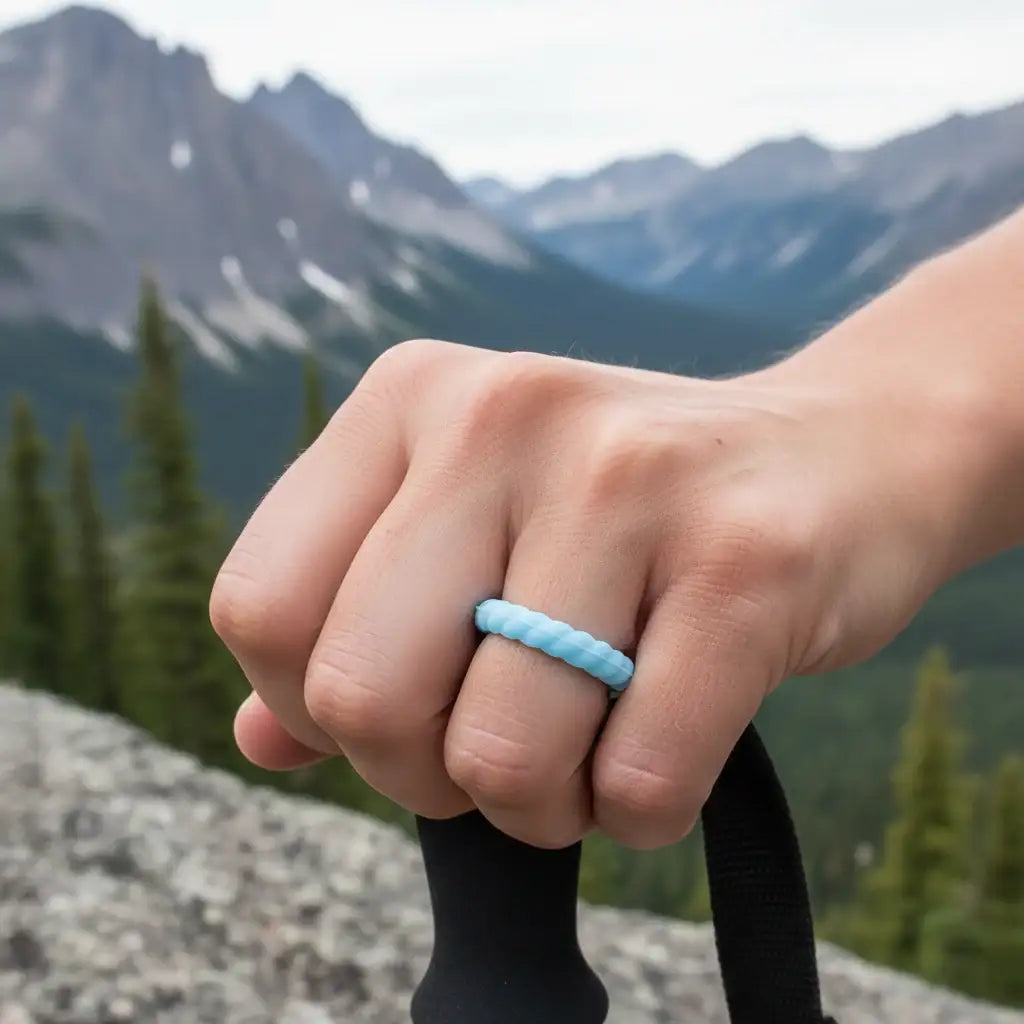 CLEO Stackable Twist Silicone Ring for Women Light blue Comfort Fit Hypoallergenic Thorsten - 2mm