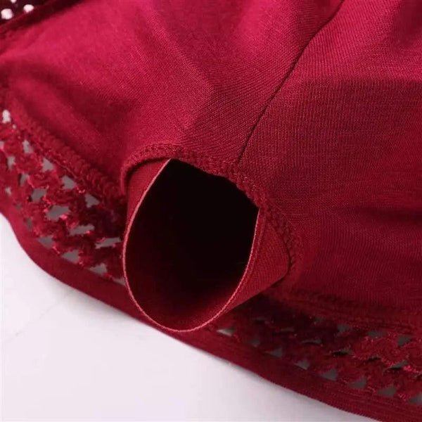 Stunning Women's French Style Lace Bra Girls Triangle Cup Lingerie With Deep V Wireless Underwear Soft Thin Seamless Bra