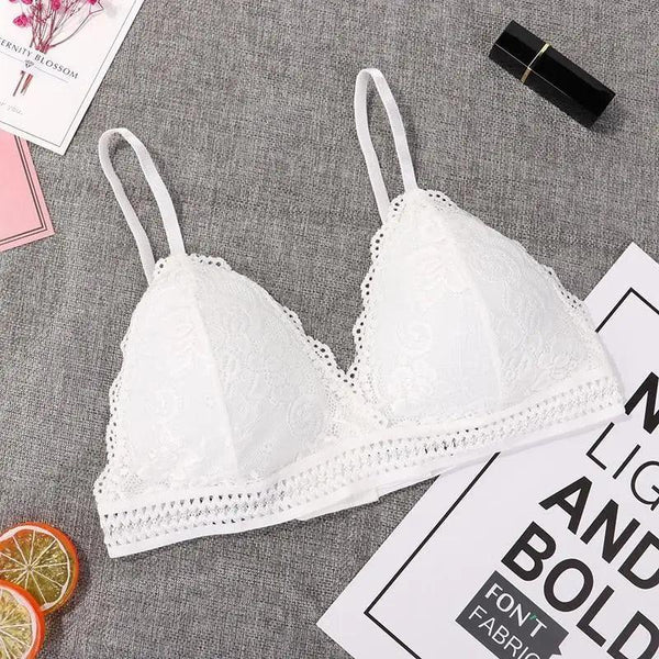 Stunning Women's French Style Lace Bra Girls Triangle Cup Lingerie With Deep V Wireless Underwear Soft Thin Seamless Bra