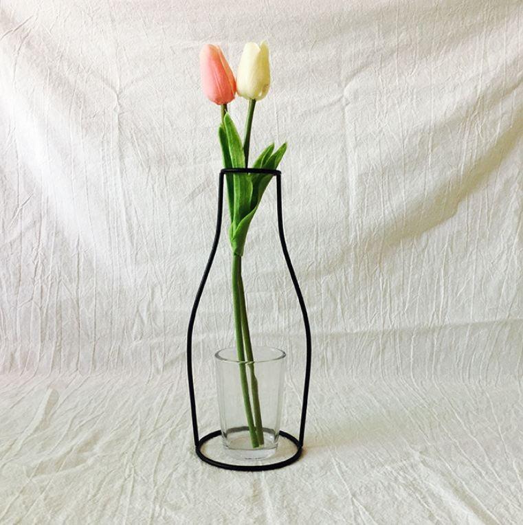 Style Retro Line Flowers Vase Frame Nordic Style Wall Hanging Metal Holder Modern Solid Home Decor Modern Rose Frame Clear Vase Planter Flower Holder Decorations for Wedding Living Room, Office Party