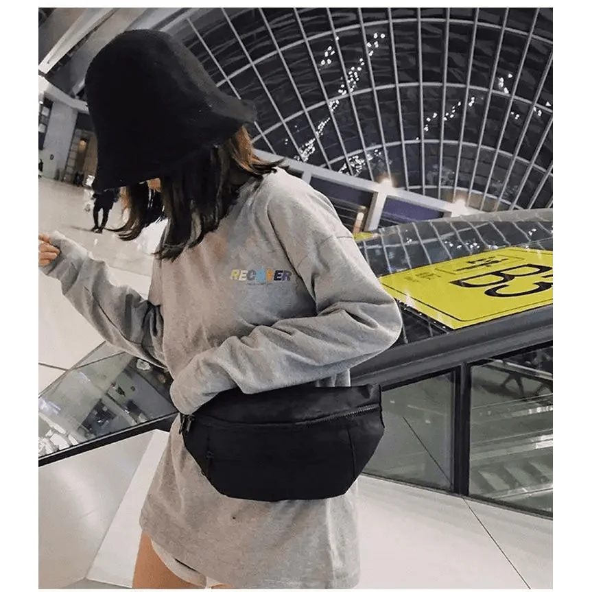 Stylish And Fashionable Fanny Bag For Women Rave Festival Bum Travel Waist Pack Black And White Checkered