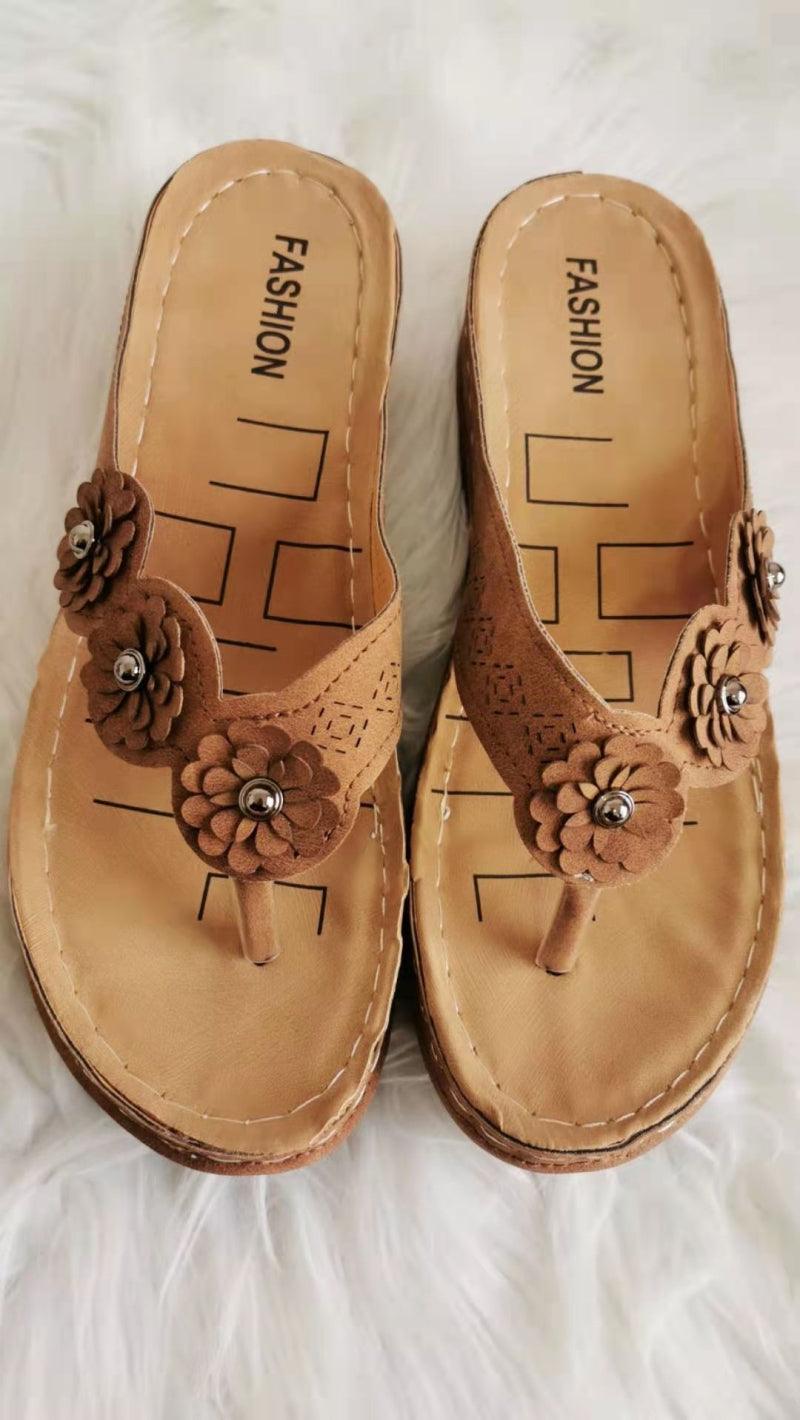 Summer Flat Sandal For Women Multicolor Handmade Retro Flowers Flip-Flops Women Slippers Cute Flat Summer Flats Sandals Women Strappy Flat Open Toe Sandals