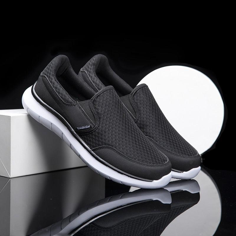 Summer Lightweight Men's Fashion Quality Breathable Outdoor Footwear Casual Ultra Lightweight Breathable Espadrilles  Walking Shoes Non Slip Athletic Fashion Shoes