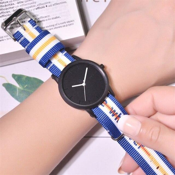 Summer Style Canvas Women Quartz Watch New Fashion Casual Wristwatches Woman Outdoor Unisex Watches Casual Sports Wrist Watch With Nylon Strap Elegant Design