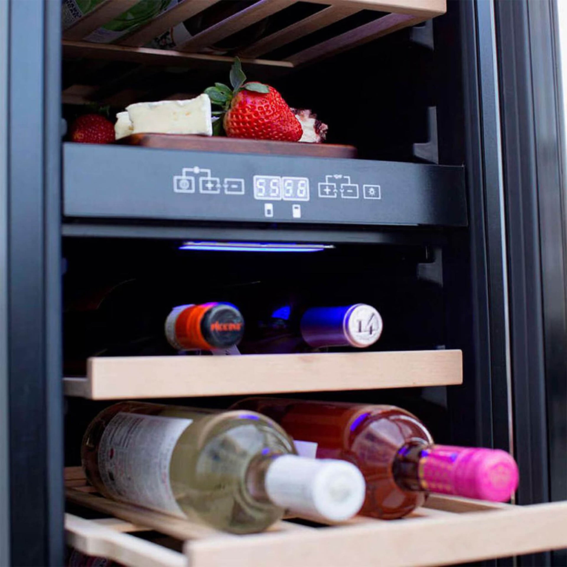 Summerset 15-Inch Outdoor Rated Wine Cooler [RFR-15W/WD] (SAK73695)