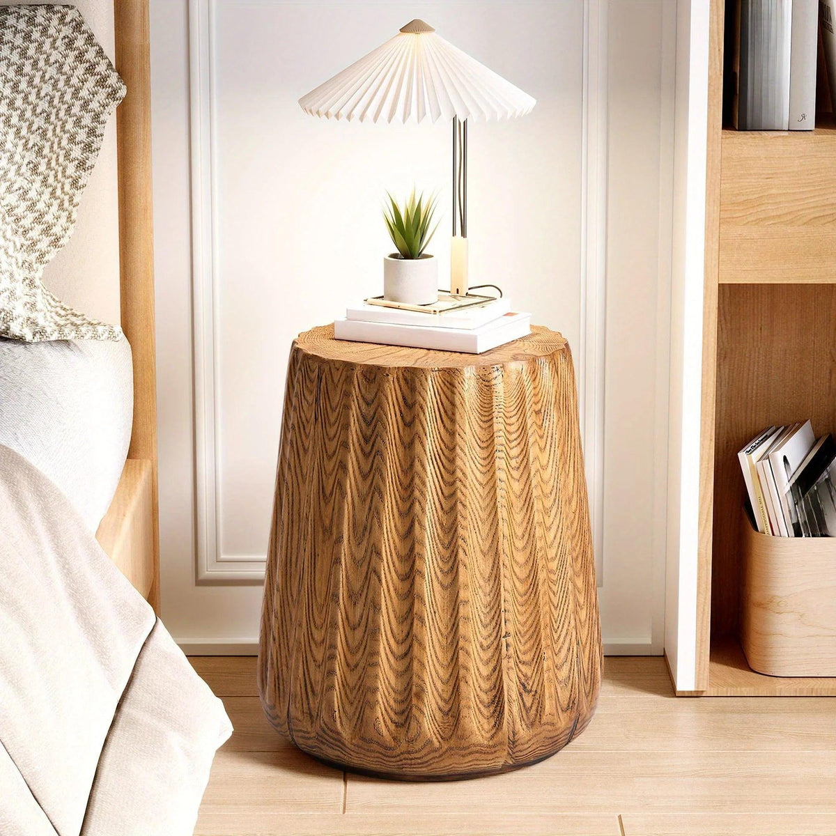 Sunbury Round Faux Wood Side Table – Modern Farmhouse Indoor & Outdoor Accent Table
