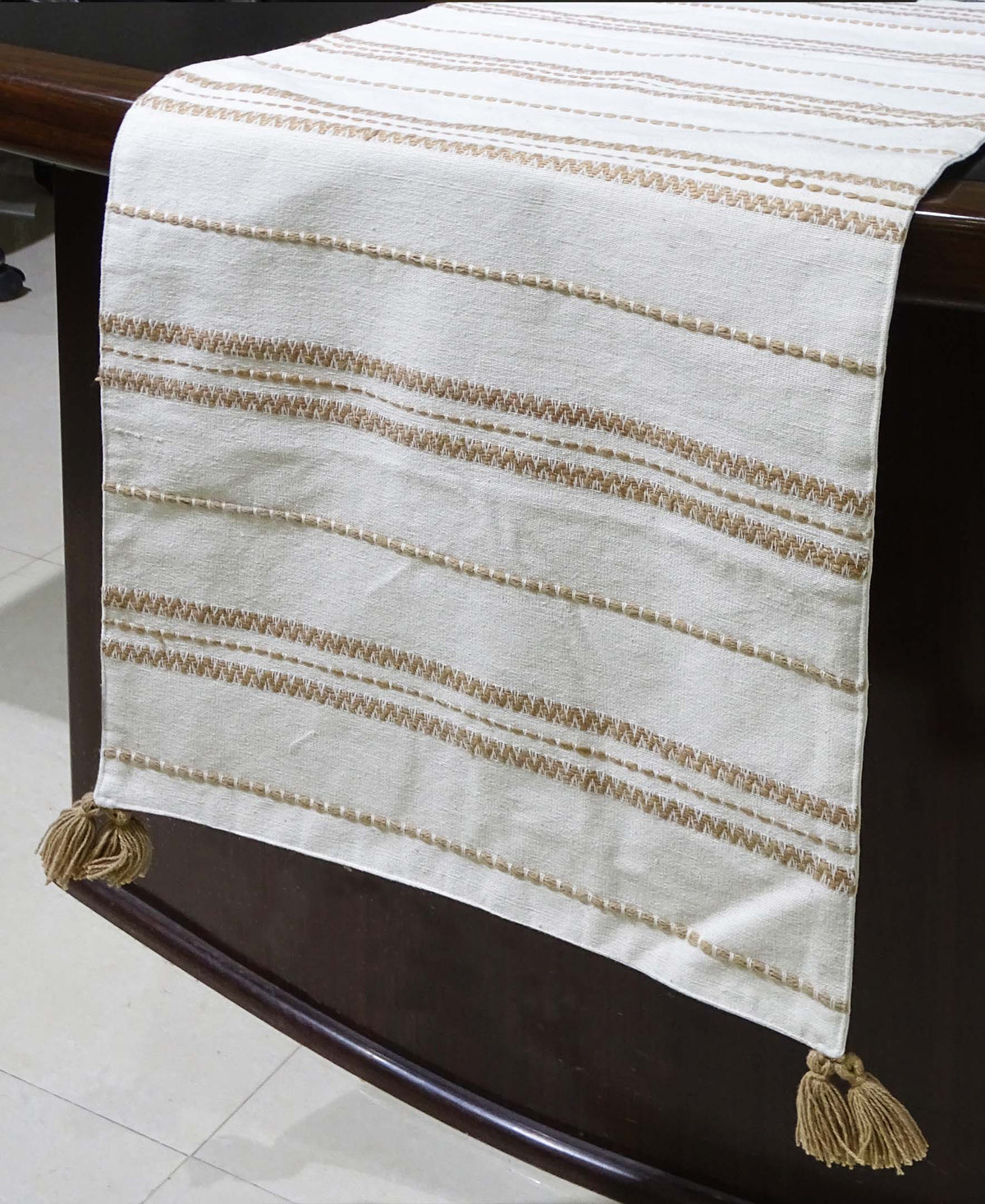 Elegant Beige off-white Embroidered Cotton Table Runner - 16
