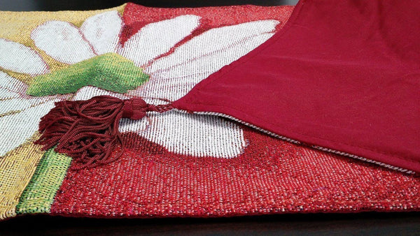 Tache New Spring Decorative Loves Me Not Table Runner