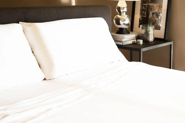 Vegan Silk Sheets - TENCEL™ - Gifts for You 'n Me