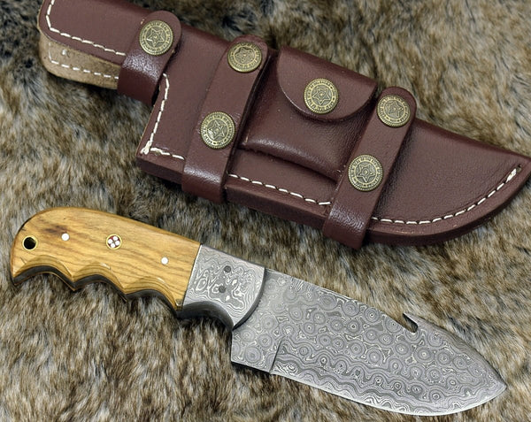 Tranquility Gut Hook Knife with Olive Wood Handle