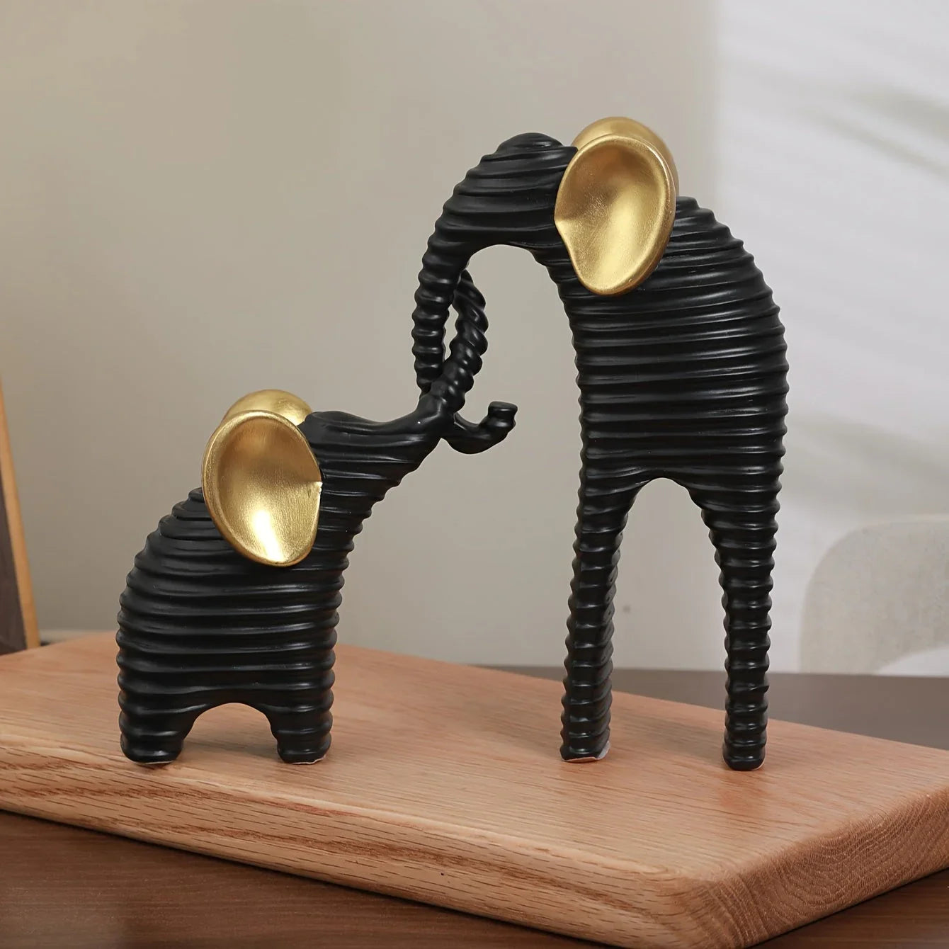 Two High-End Black And Golden/White And Golden Parent- Elephant Figurines for Home Decor, Suitable for Living Rooms, Entryways, Wine Cabinets, And TV Stands.