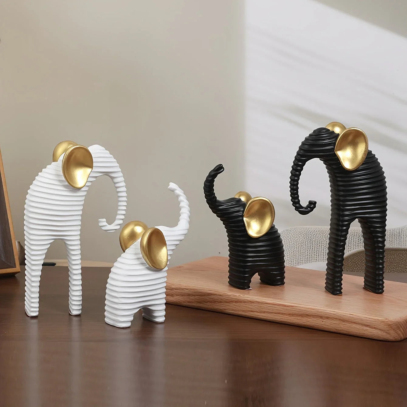 Two High-End Black And Golden/White And Golden Parent- Elephant Figurines for Home Decor, Suitable for Living Rooms, Entryways, Wine Cabinets, And TV Stands.