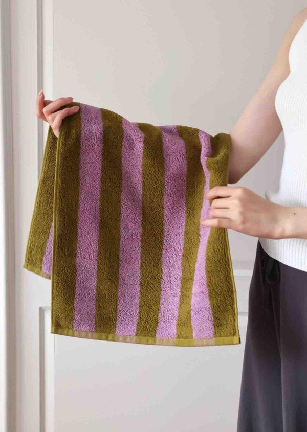 Ultra Soft Absorbent Retro Stripe Bath Towel - 100% Organic Premium Combed Cotton