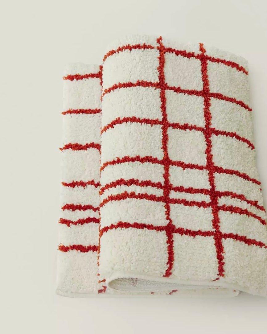 Ultra Soft Minimalist Nordic Stripe Bath Rug, Absorbent, Anti-slippery Mat