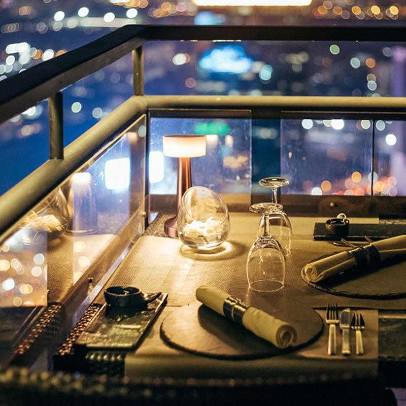 USB Dimming Bar Desk Lamp Hotel Coffee Shop Wireless Charging Touch Bedroom Bedside LED Restaurant Table Lights Art Night Light Decorative Table Lamp Cute Study Lamps for Bedroom Décor