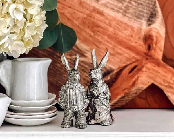 Dressed Rabbits Salt & Pepper Set