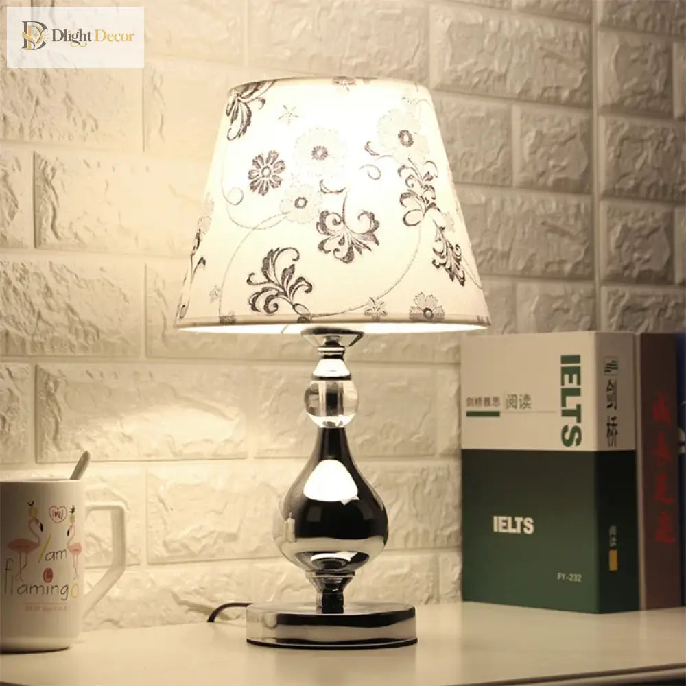 Versatile Table Lamp | Modern Bedroom & Bedside Lighting