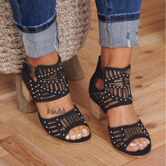Vintage Hollow Out Sandals Mid Heel Summer Slip-On Buckle Shoes Artificial Open Toe Casual Wedding Hollow Out Lace Closure Low Heels Sandals For Women Peep Toe Comfort Non-Slip Flat Sandals
