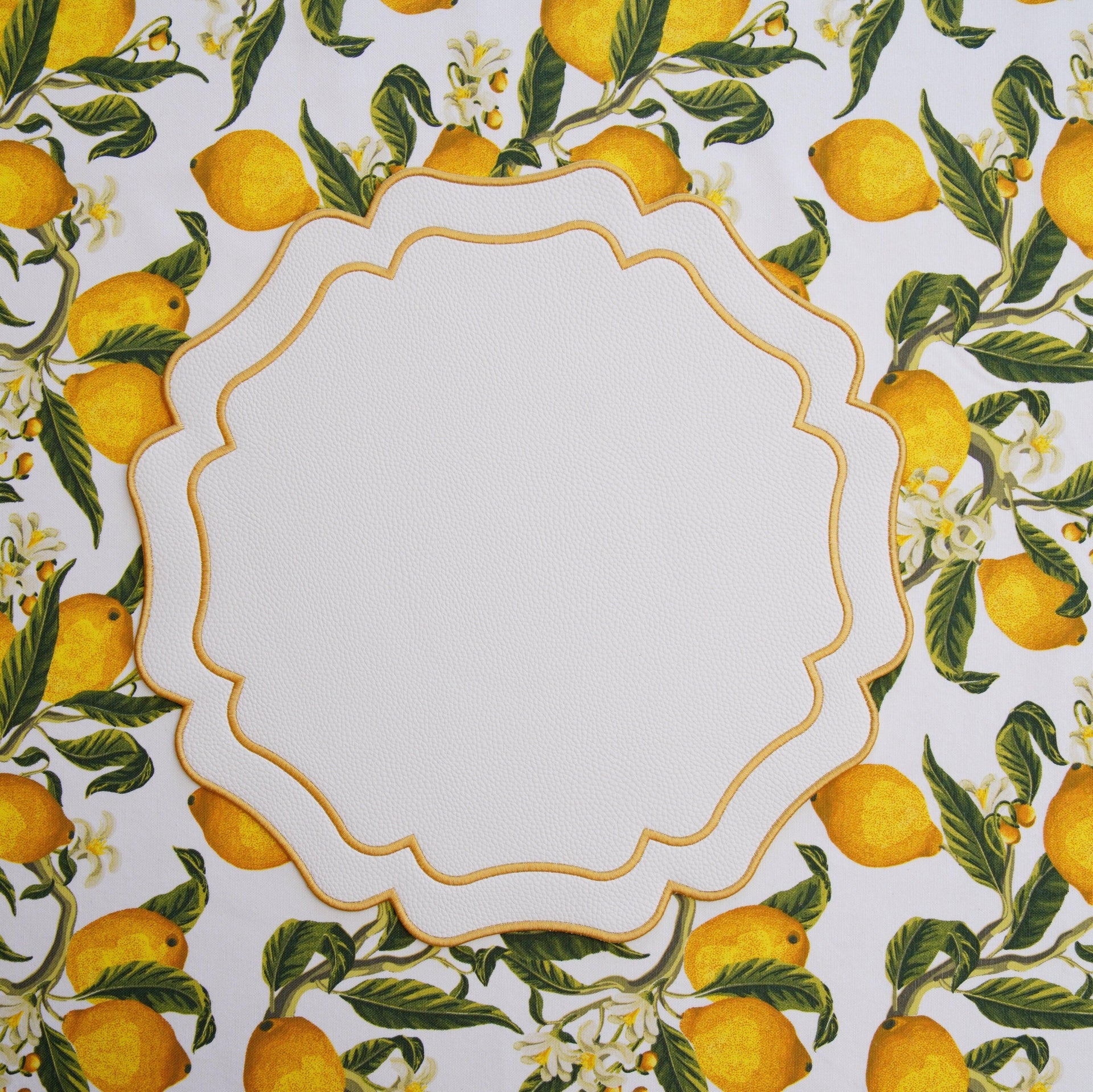 SPRING TABLE DECOR – VISTA IVORY WAVY FAUX LEATHER PLACEMAT