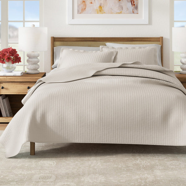 3-Piece Solid Quilt - Alicia Collection Great Bay Home