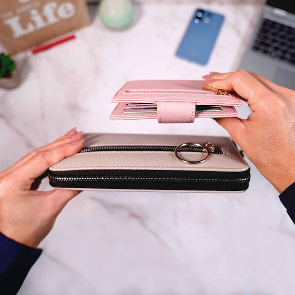 Women's AirTag Wallet Deluxe Smart VN300