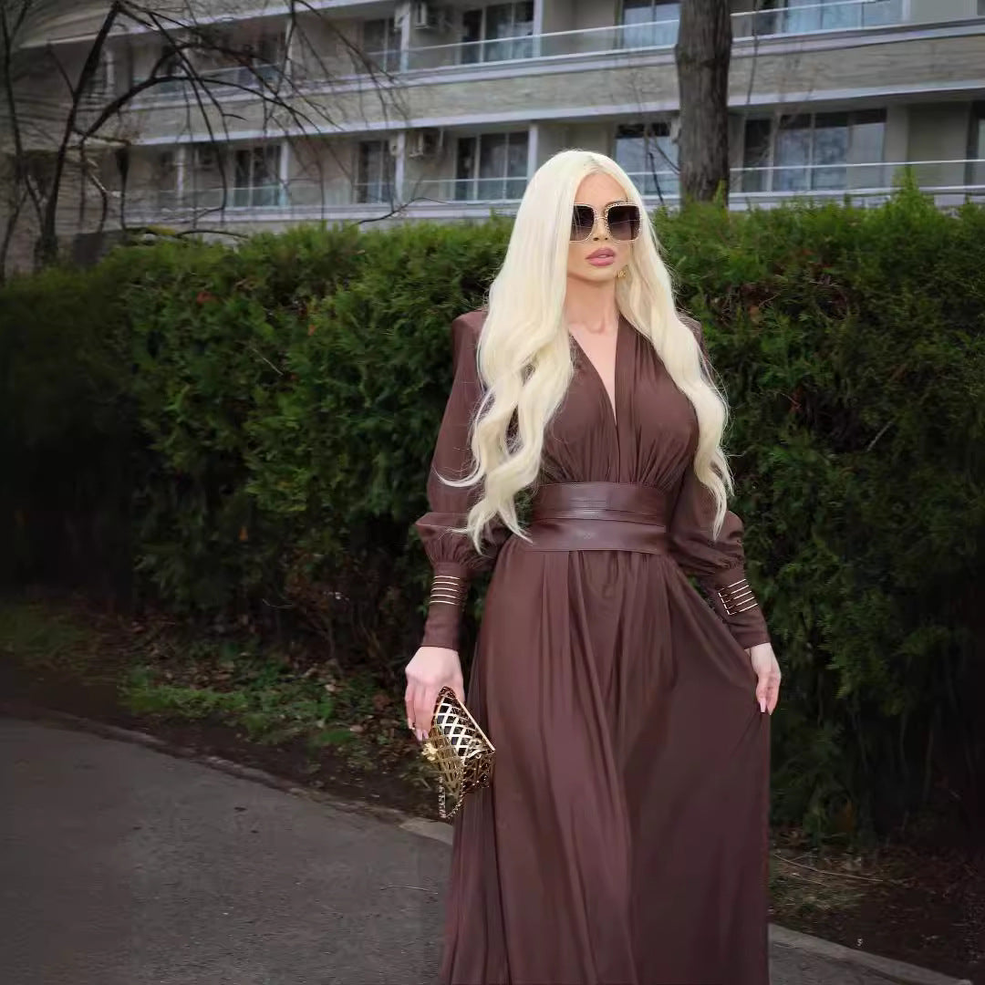 Waist closure pleated French dress in coffee color with V-neck and long sleeves