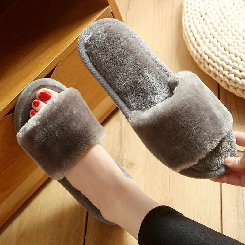 Warm Fluffy Slippers Women Faux Fur Slipper Indoor Floor Slides Flat Soft Furry House Warm Comfortable Fuzzy Furry Bedroom Slippers Indoor Cozy Memory Foam Anti-Slip Flip Flops