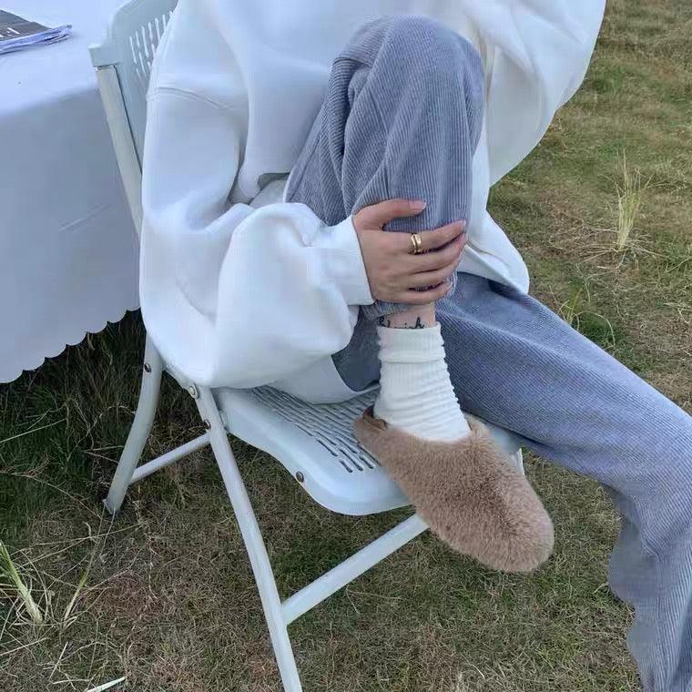 Warm Fur Loafers Women Winter Shoes Indoor Furry Flats Round Toe Fluffy House Warm Wool Slippers Memory Foam Anti-Skid Sole House Shoes Indoor Outdoor Slippers