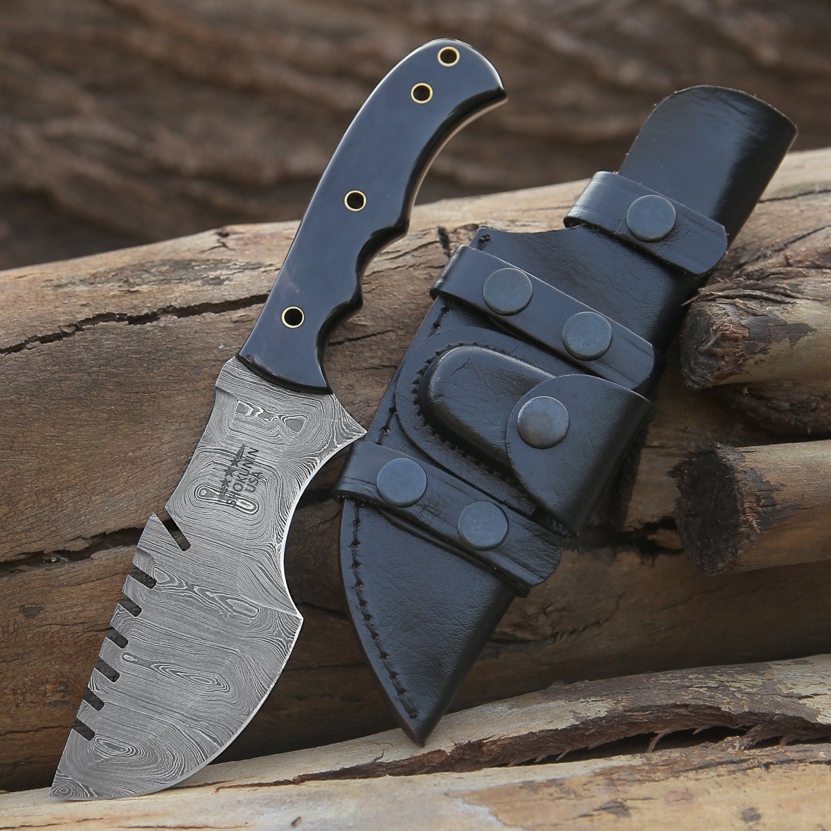 Warthog Damascus Tracker Knife with Horn Handle