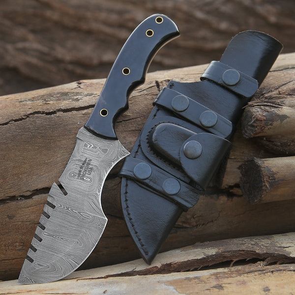 Warthog Damascus Tracker Knife with Horn Handle