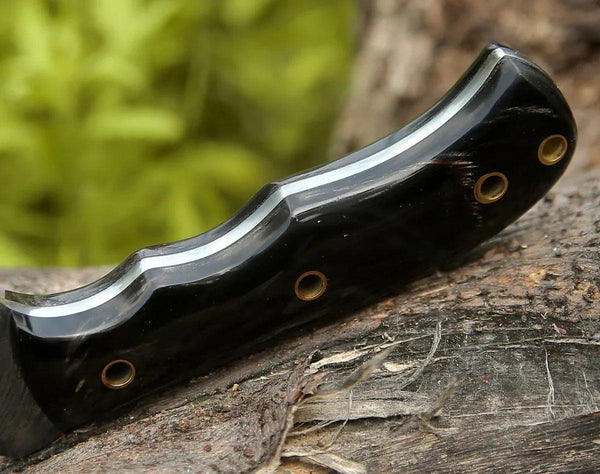 Warthog Damascus Tracker Knife with Horn Handle - Gifts for You 'n Me