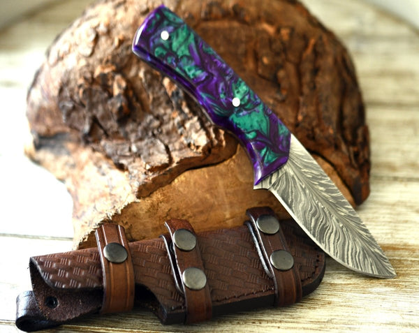 Wave Damascus Hunting Knife with Resin Handle