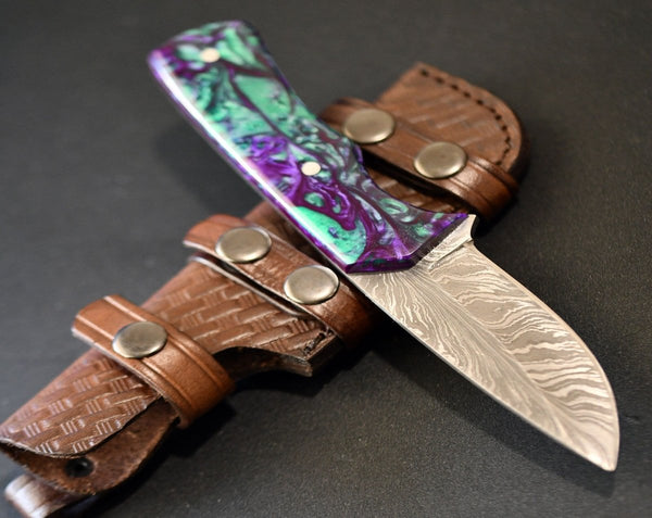 Wave Damascus Hunting Knife with Resin Handle