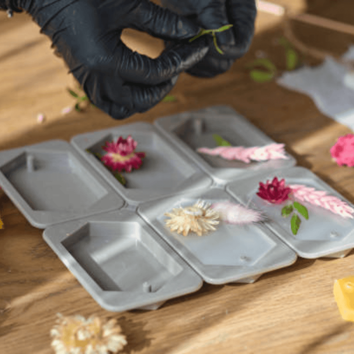 Holiday Gift Botanical Wax Sachet | 18 Signature Scents