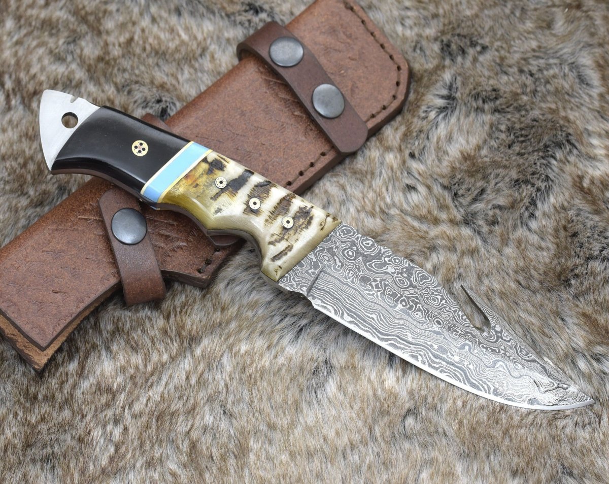 Wilderness Master Gut Hook Knife with Ram Horn and Turquoise Handle