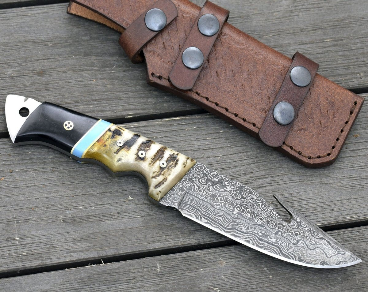 Wilderness Master Gut Hook Knife with Ram Horn and Turquoise Handle