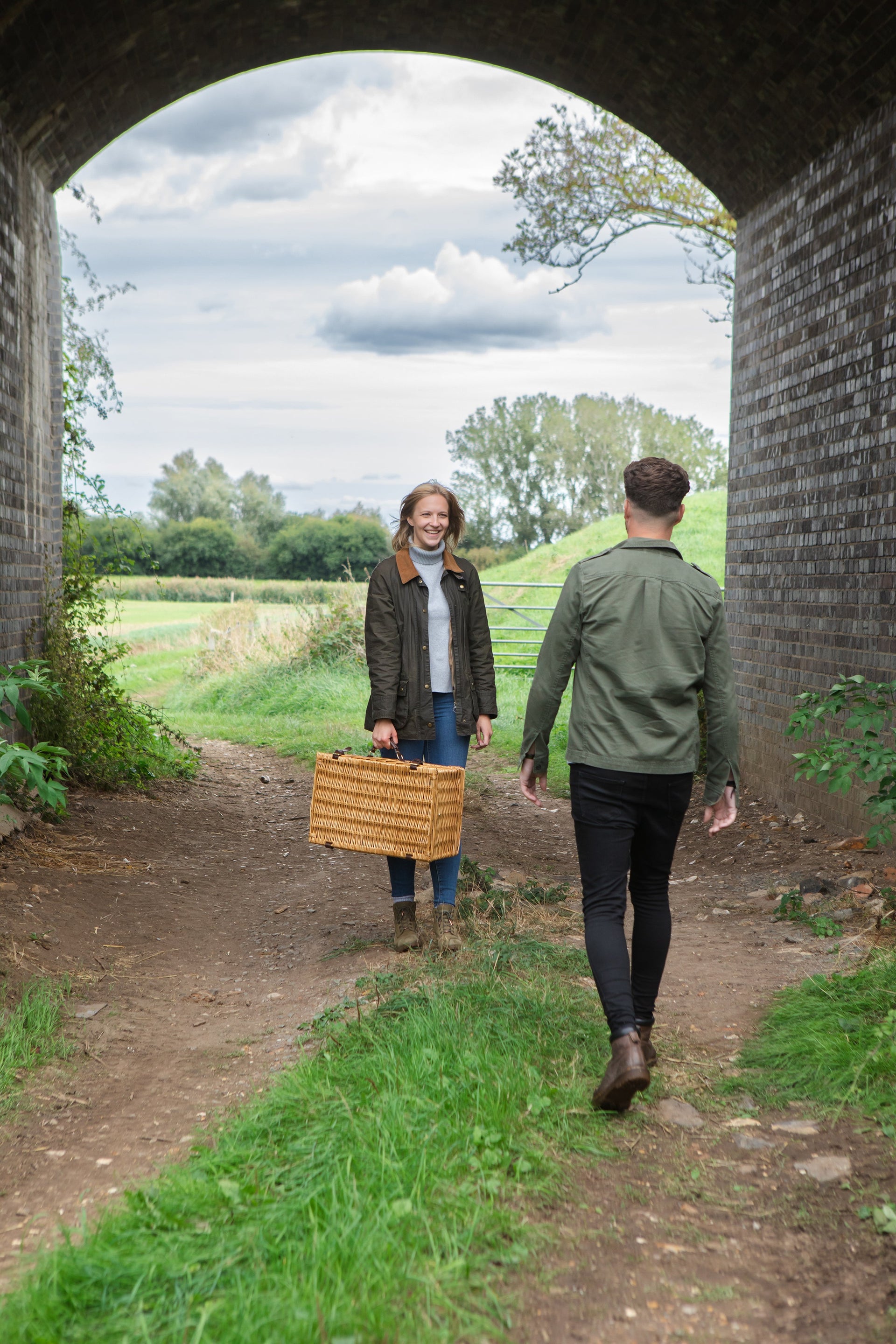 Newbury Picnic Basket Picnic Time Family of Brands