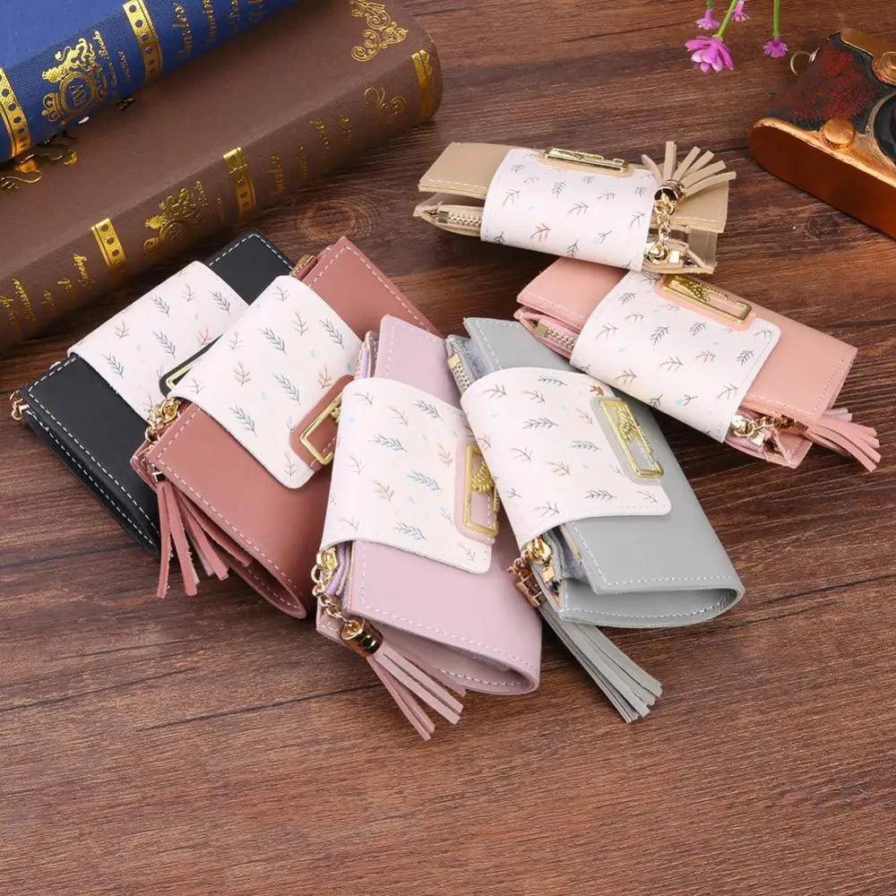Women Pink PU Leather Short Wallet Trendy New Fashion  Vintage Mini Purses Cute Feather Design Wallets