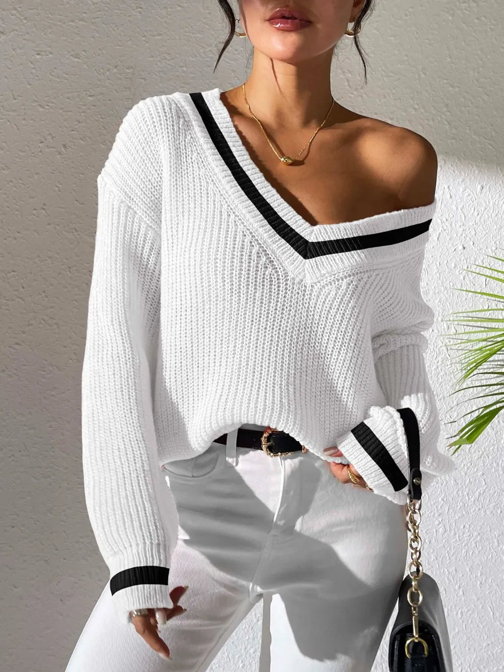 Women's College Style Women's Sweater Color Contrasting V-neck Loose Sweater