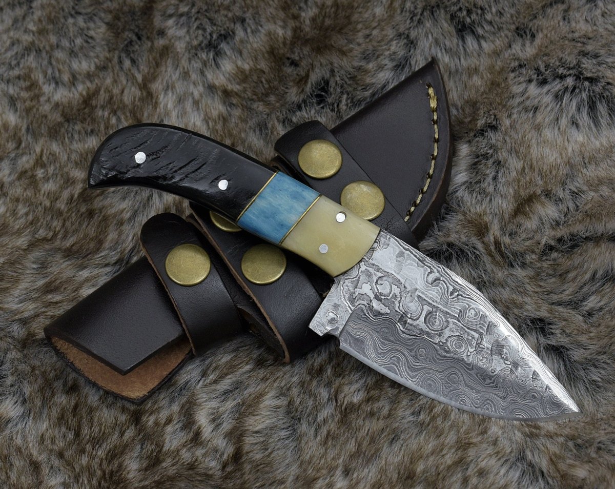 Wraith Damascus Skinning Knife with Ram Horn Handle