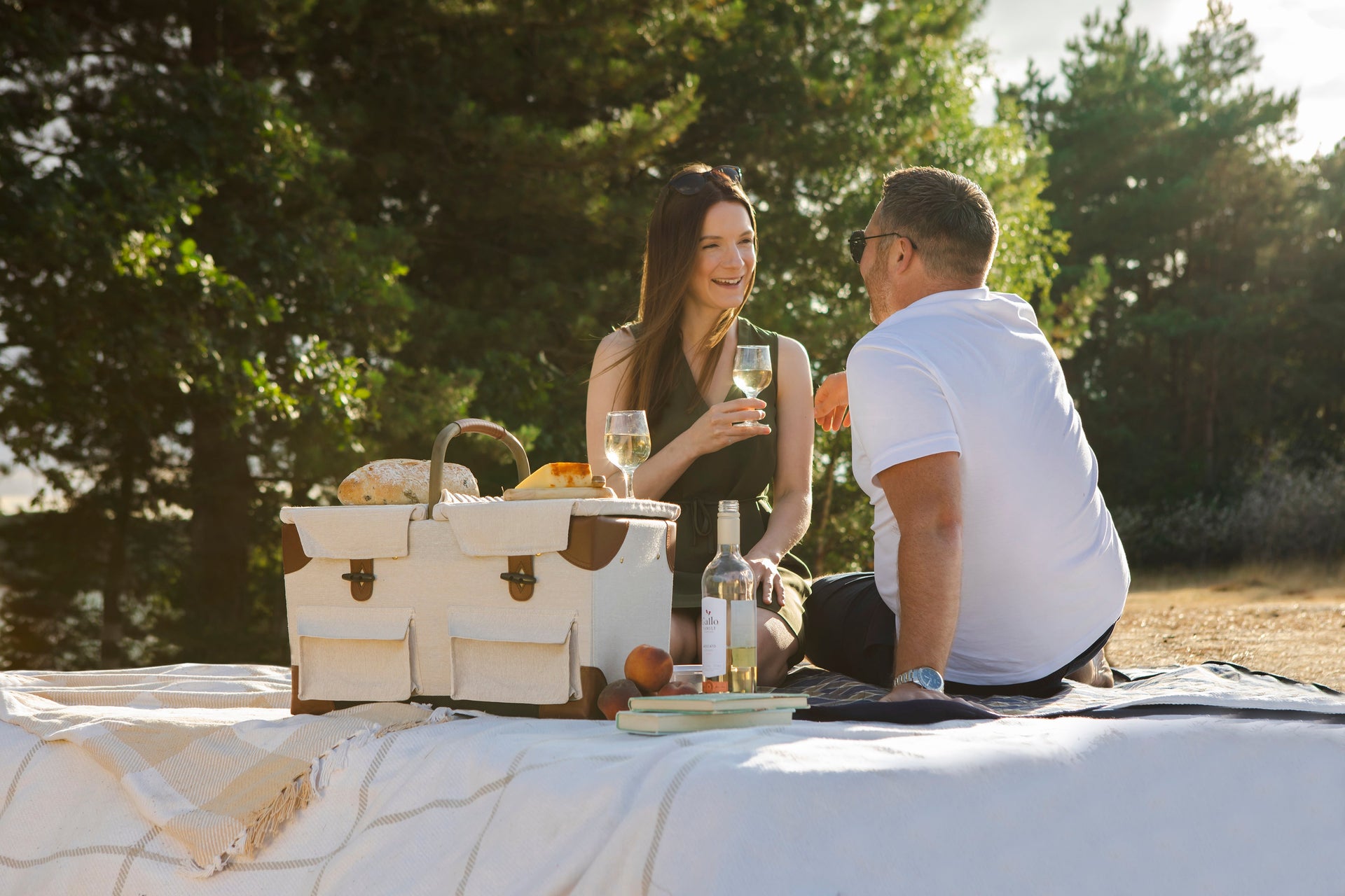 Pioneer Picnic Basket for 2 Picnic Time Family of Brands