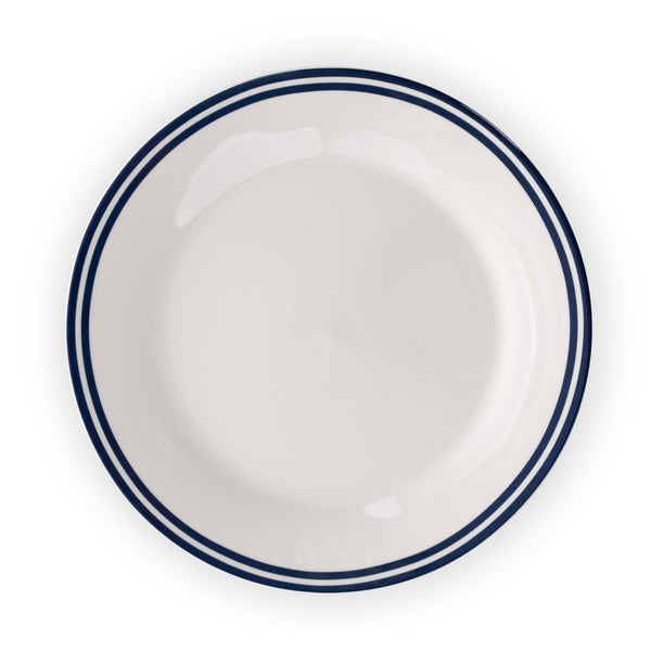 Highlander Picnic Basket for 4 Picnic Time Family of Brands